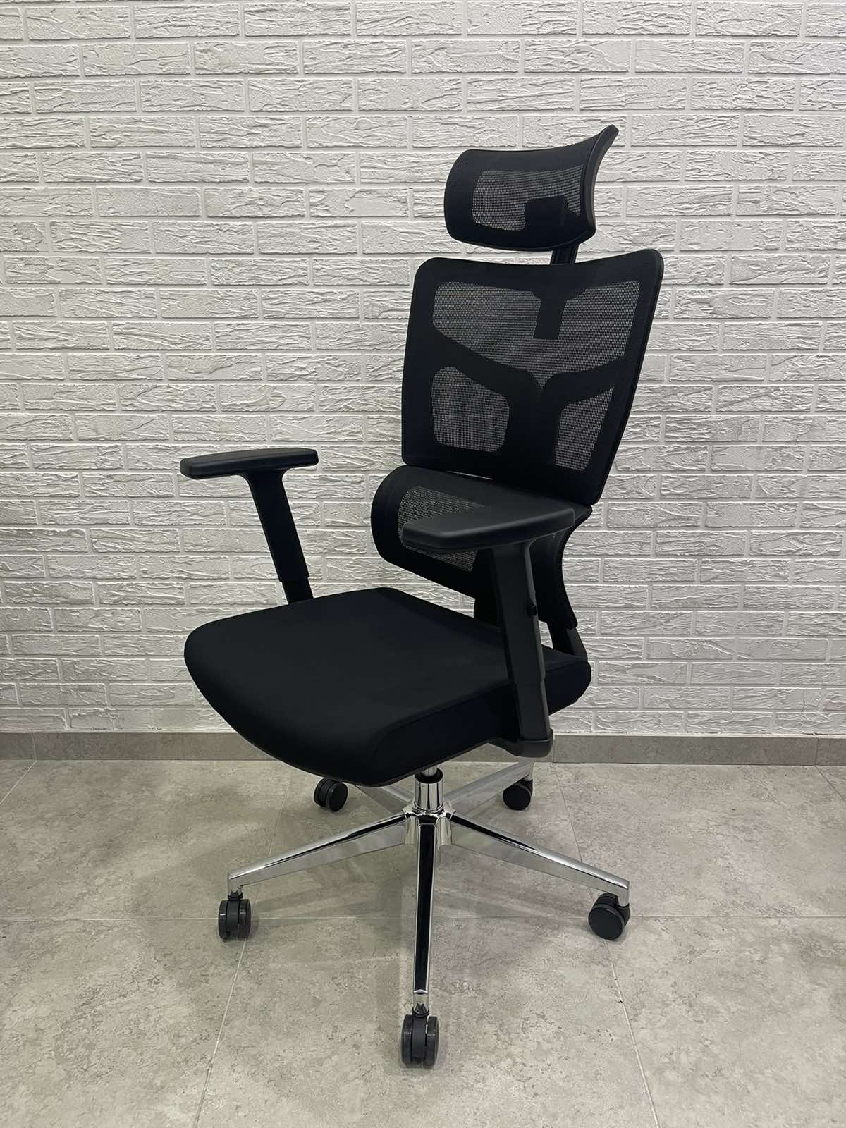Wing, black
